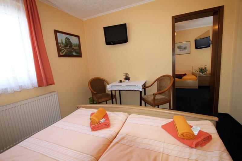 Familienhotel Zur Linde Panschwitz-Kuckau Oda fotoğraf