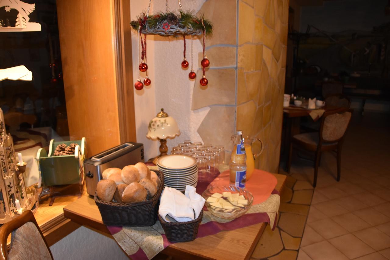 Familienhotel Zur Linde Panschwitz-Kuckau Dış mekan fotoğraf